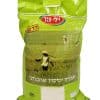 תיאור ALT: שקית אורז יסמין אינטואיטיבי, עם דמות חקלאי עובד בשדה אורז ברקע. השקית בצבע ירוק עם לוגו של "ויליג פוד" וטקסט "חדש".
