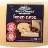 תיאור לתמונה: גבינת קצפת של Euro Cheese, במשקל 150 גרם. על האריזות מופיעים סמלים ואיורים הקשורים למוצר.